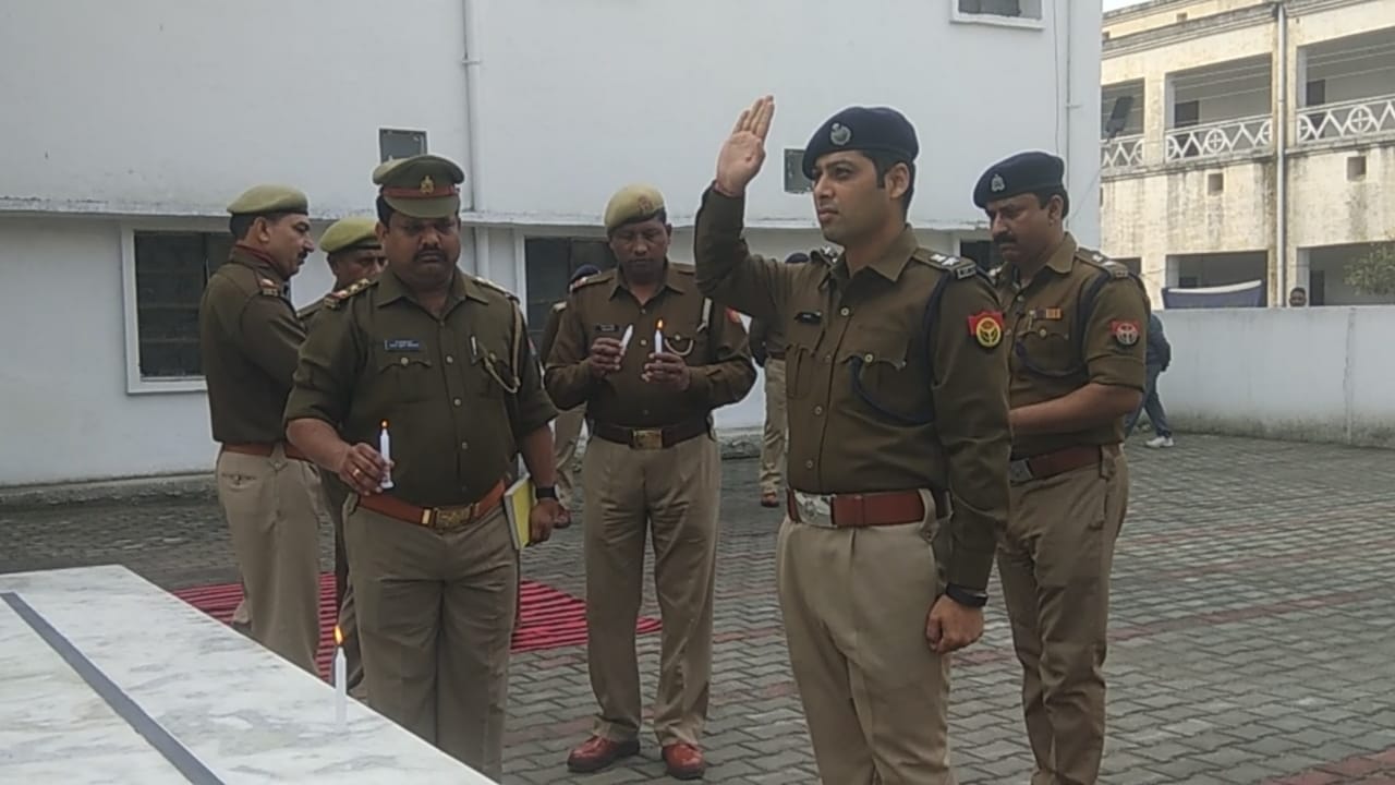 सहारनपुर पुलिस ने दी शहीदों को श्रद्धांजलि