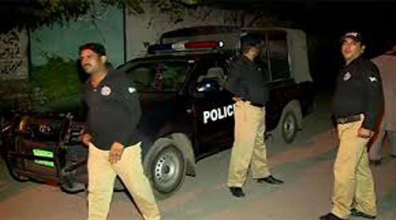 पाकिस्‍तान पुलिस का दावा है कि ये आतंकवादी कराची में एक बड़ी आतंकी घटना की साजिश रच रहे थे।