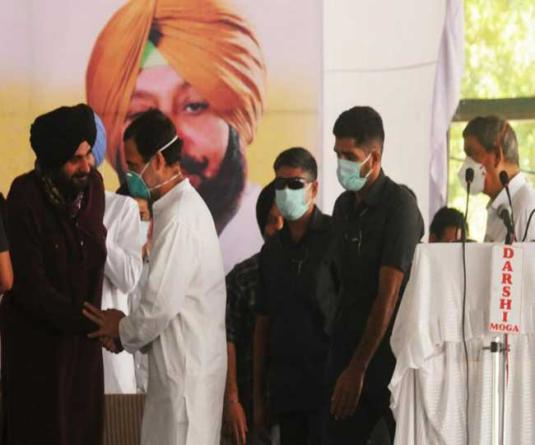 नवजोत सिंह सिद्धू के लिए 30 मिनट में ही बदली तस्‍वीर, राहुल गांधी के भाषणों से हुए गायब