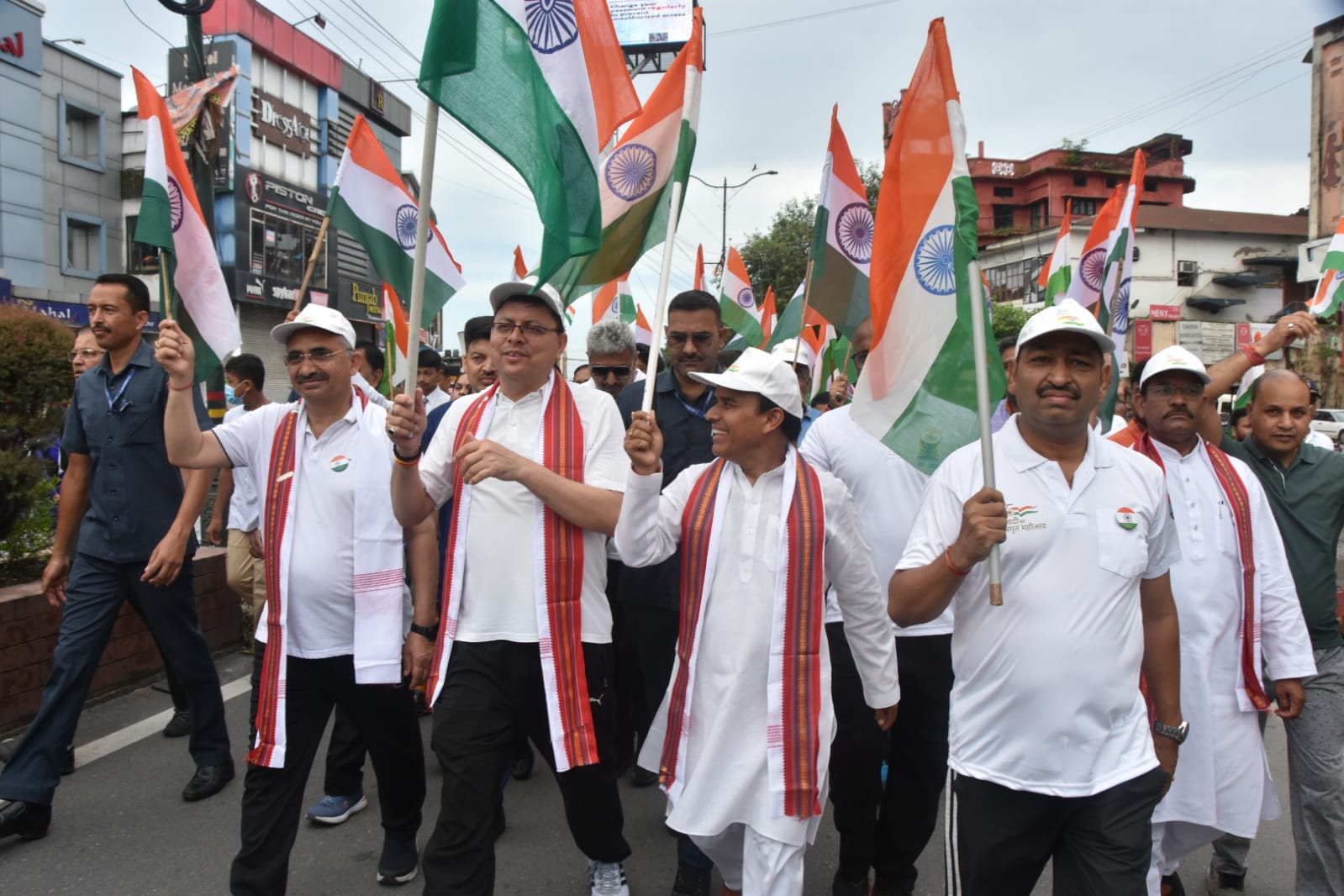 मुख्यमंत्री पुष्कर सिंह धामी ने मंगलवार को हर घर तिरंगा कार्यक्रम के अन्तर्गत आयोजित रैली/प्रभात फेरी में प्रतिभाग किया