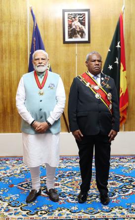 फिजी ने प्रधानमंत्री मोदी नरेंद्र को अपने सर्वोच्च सम्मान कम्पेनियन ऑफ द ऑर्डर ऑफ फिजी से सम्मानित किया