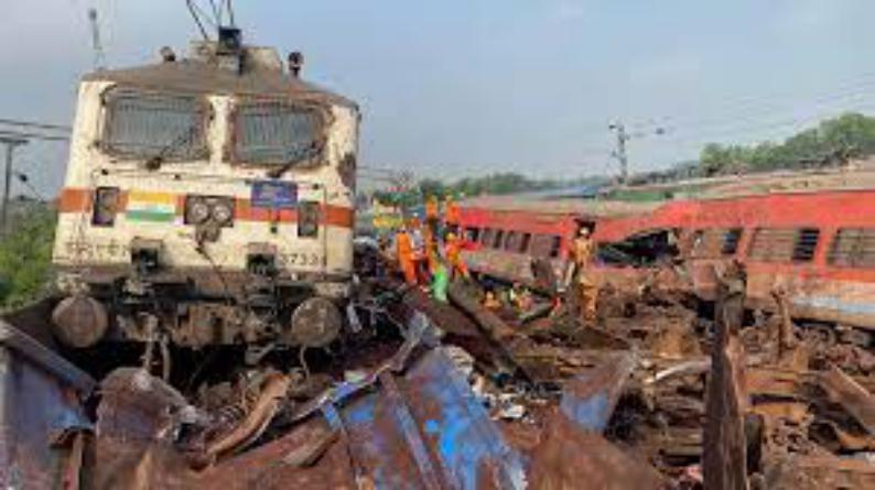 ओडिशा में ट्रेन हादसे का दर्दनाक मंजर, किसी का हाथ कटा तो किसी का पैर