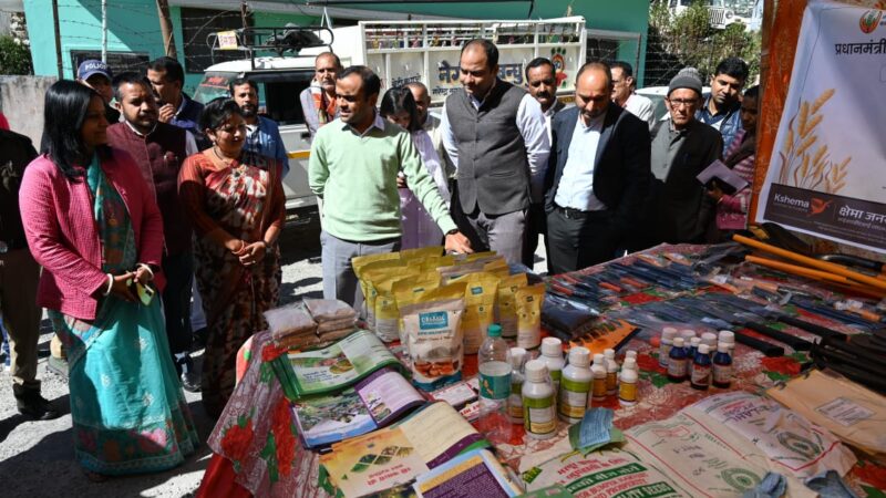 टिहरी में रबी कृषक महोत्सव 2023 कार्यक्रम का शुभारम्भ