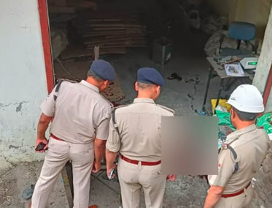 देहरादून में कबाड़ी की दुकान में फटा बम, आठ लोग घायल एक गंभीर