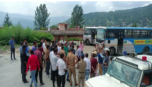 अल्मोड़ा: रोडवेज बस से कुचलकर सफाई कर्मचारी की मौत, चालक फरार