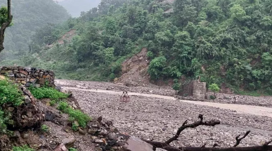 चिफल्टी नदी के बढ़ते जलस्तर के चलते 22 दिन से पांच गांवों के लोग अपने घरों में हैं कैद