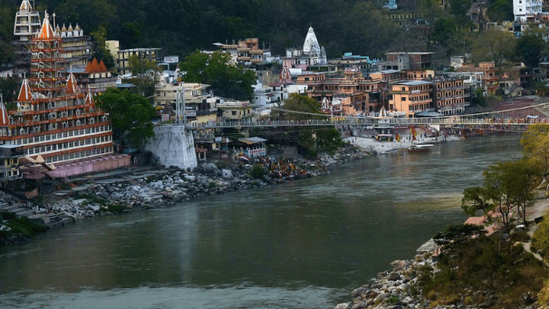 ऋषिकेश में विजय दिवस पर बलिदानी सैनिकों के परिजनों को किया गया सम्मानित