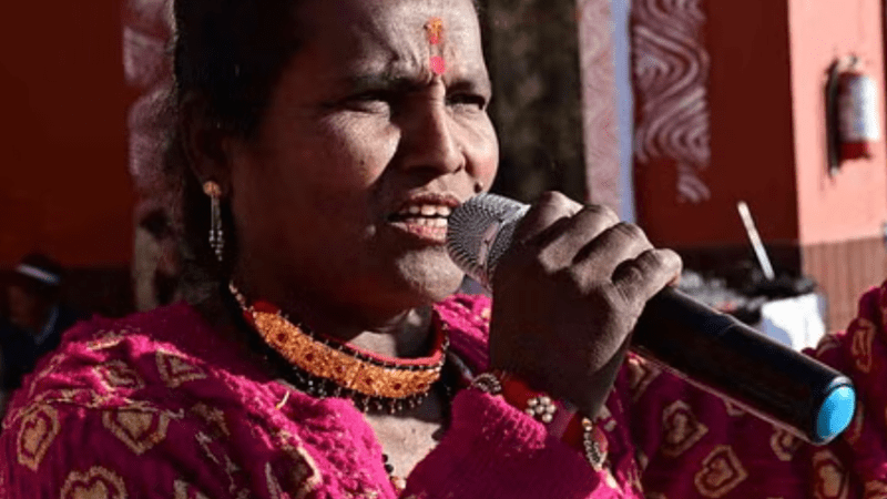 लोकगायिका कमला देवी की आवाज में गूंजेगा ‘बेडु पाको बारामासा’, उत्तराखंड की संस्कृति को मिलेगा नया आयाम