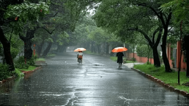 देहरादून में कल के लिए भारी बारिश का ऑरेंज अलर्ट, कल सभी स्कूल और आंगनबाड़ी केंद्र रहेंगे बंद