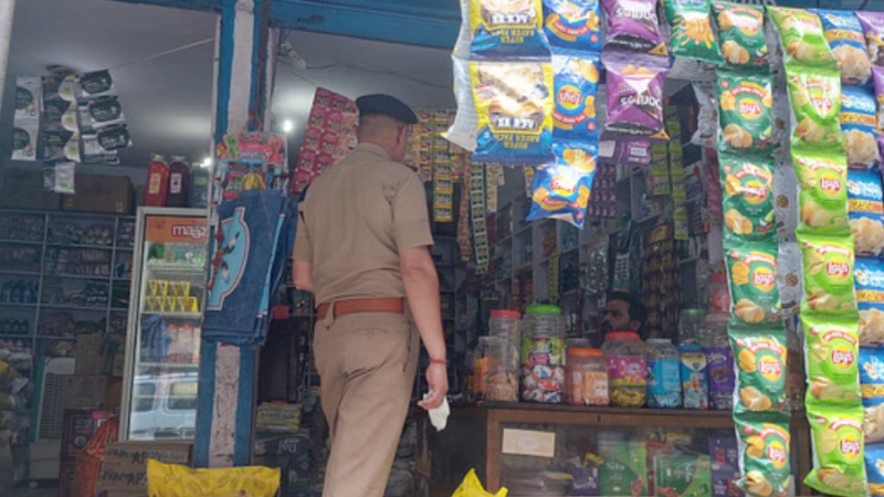 देहरादून में जहरीले कुट्टू का कहर: सहारनपुर से जुड़े सप्लायरों पर कार्रवाई, गोदाम सील