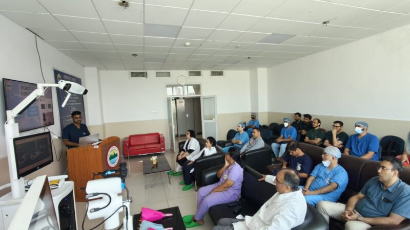 एम्स ऋषिकेश में आयोजित रोबोटिक नी सर्जरी सप्ताह में 16 सफल घुटना प्रत्यारोपण