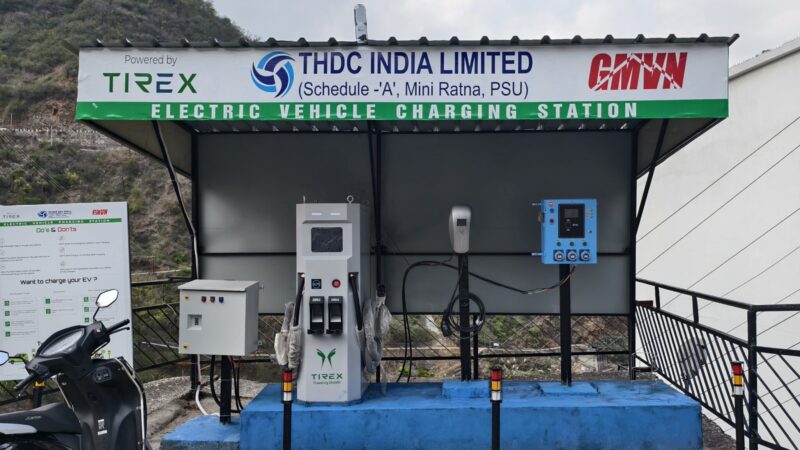 ग्रीन चारधाम यात्रा के लिए 25 स्थानों पर चालू हुए ई-चार्जिंग स्टेशन—जानिए कहां-कहां मिलेगी सुविधा