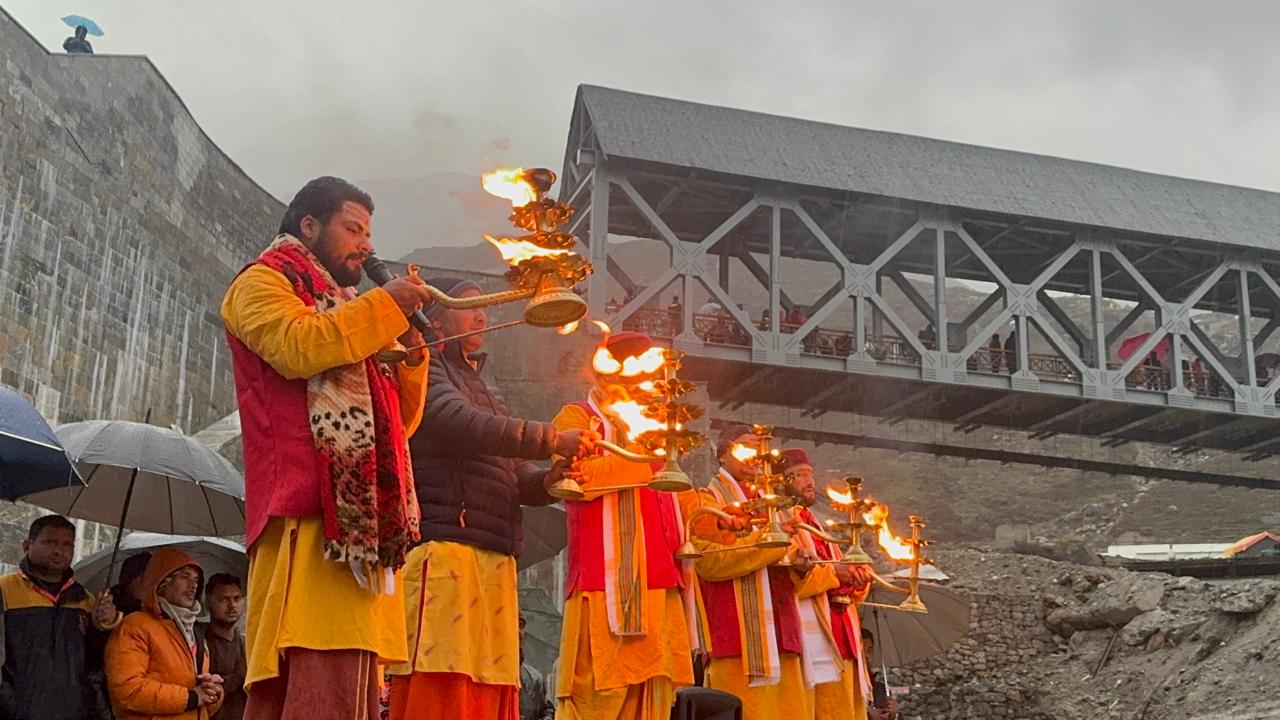 श्री केदारनाथ धाम में 2013 के बाद फिर शुरू हुई मंदाकिनी गंगा आरती