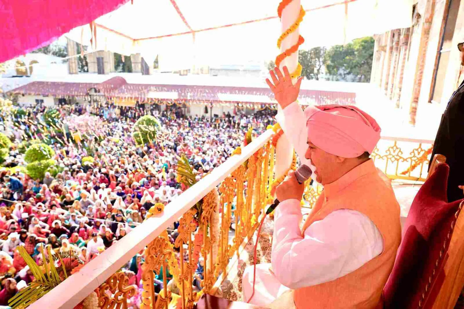 मानव जीवन अमूल्य, भक्ति में लीन होकर बनाएं इसे सार्थक: श्रीमहंत देवेंद्र दास जी
