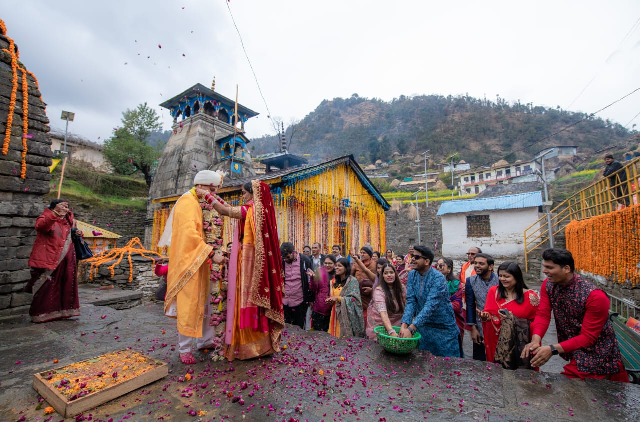 त्रिजुगीनारायण बना डेस्टिनेशन वेडिंग का केंद्र, इस साल अब तक 500 से अधिक शादियां
