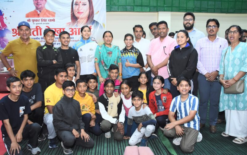 भीमताल में खेल मंत्री ने किया बैडमिंटन और मल्टीपरपज हॉल का लोकार्पण