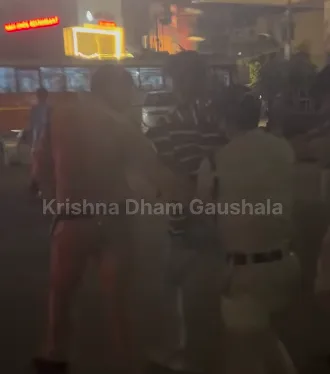 देहरादून में अपराधियों के हौसले बुलंद, पुलिस चौकी के सामने माताओ बहनों को छेड रहे और चलाई गोली, बुजुर्ग घायल