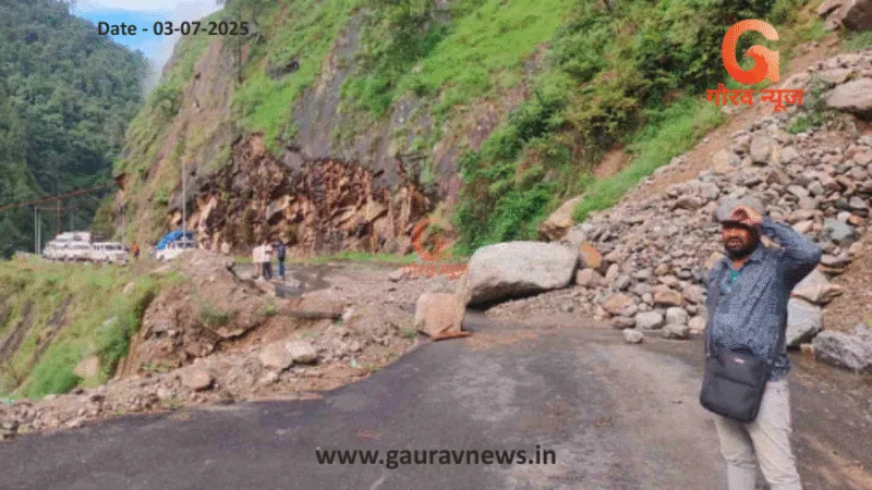 चारधाम यात्रा 2025 – उत्तराखंड में बारिश का कहर: भूस्खलन से गंगोत्री व बदरीनाथ हाईवे बाधित, घरों-होटलों में घुसा मलबा