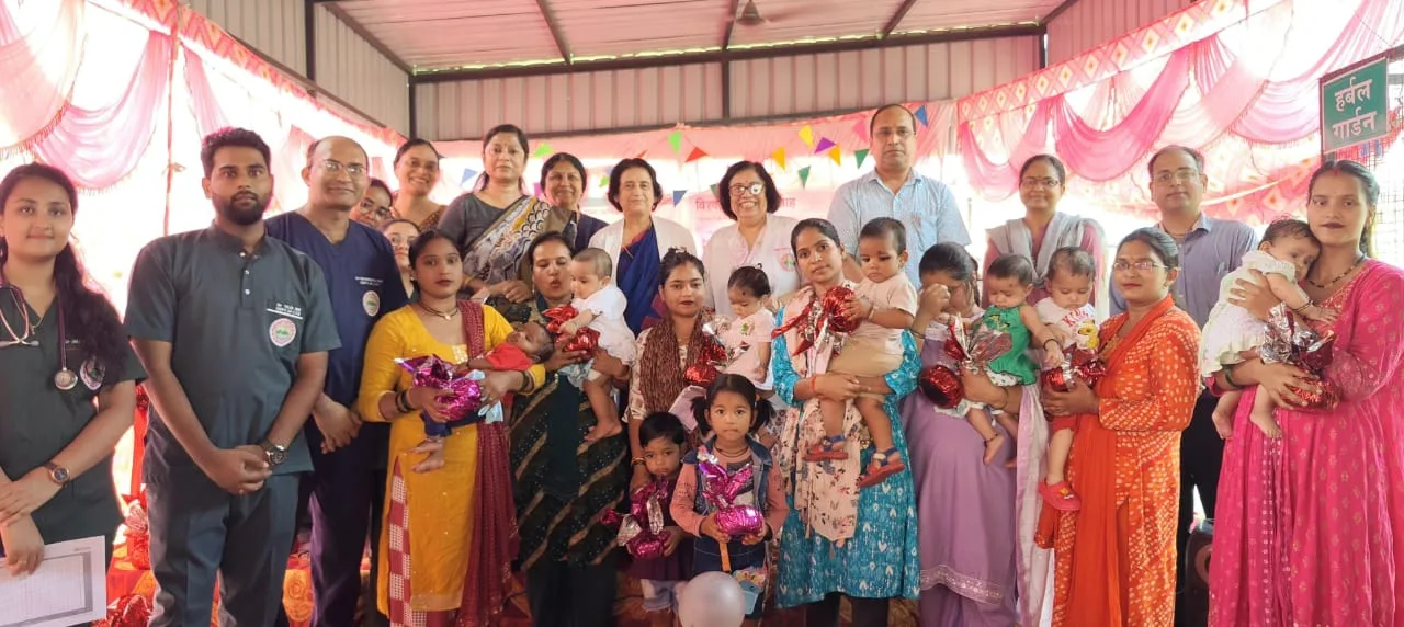 एम्स ऋषिकेश ने मनाया विश्व स्तनपान सप्ताह, स्वस्थ शिशु प्रतियोगिता से दिया जागरूकता संदेश