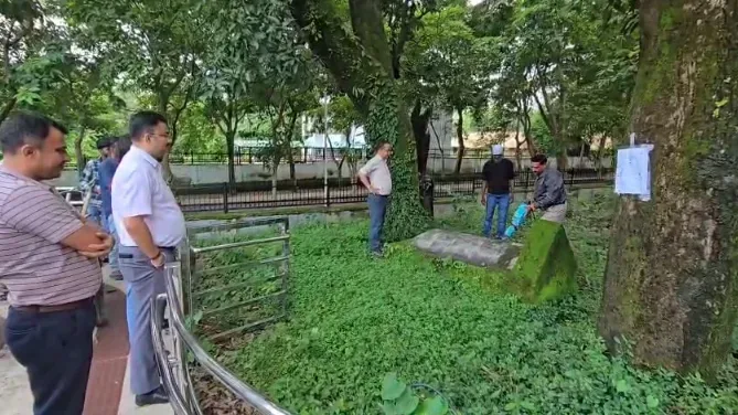 देहरादून में एनआईवीएच की भूमि से अवैध मजार ध्वस्त