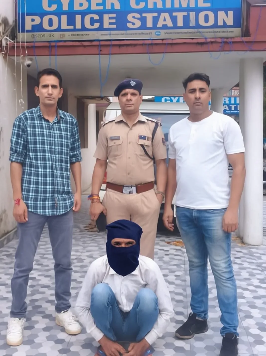 OLX पर 12.46 लाख की ठगी करने वाला साइबर ठग जयपुर से गिरफ्तार, 1 साल से फरार