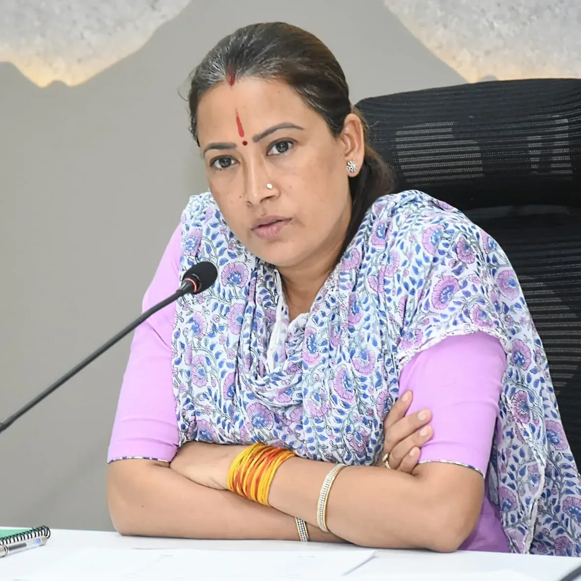 महिला स्वरोजगार योजना के बजट का शत प्रतिशत उपयोग सुनिश्चित करें: रेखा आर्या