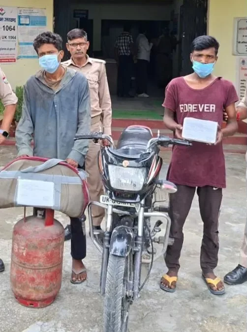 हरिद्वार में मुजफ्फरनगर के दो शातिर चोर गिरफ्तार, चोरी का सामान समेत कई आपराधिक मामले उजागर