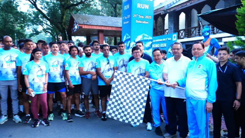 मुख्यमंत्री ने आदि कैलाश परिक्रमा रन प्रोमो रन को किया फ्लैग ऑफ