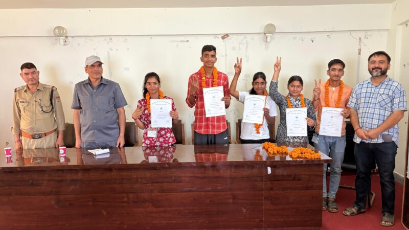 टिहरी: श्रीदेव सुमन विश्वविद्यालय परिसर नैखरी में छात्रसंघ चुनाव निर्विरोध संपन्न, अनीषा राणा बनीं अध्यक्ष