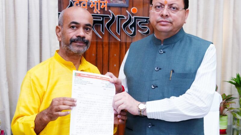 भाजपा नेता रवींद्र जुगरान ने सीएम धामी से की मुलाकात, लंबित भर्ती मामलों पर कार्रवाई की मांग