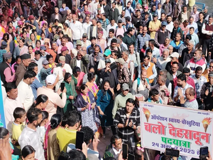 चौखुटिया में ‘ऑपरेशन स्वास्थ्य’ आंदोलन 25वें दिन भी जारी, देहरादून कूच कर रहे प्रदर्शनकारी