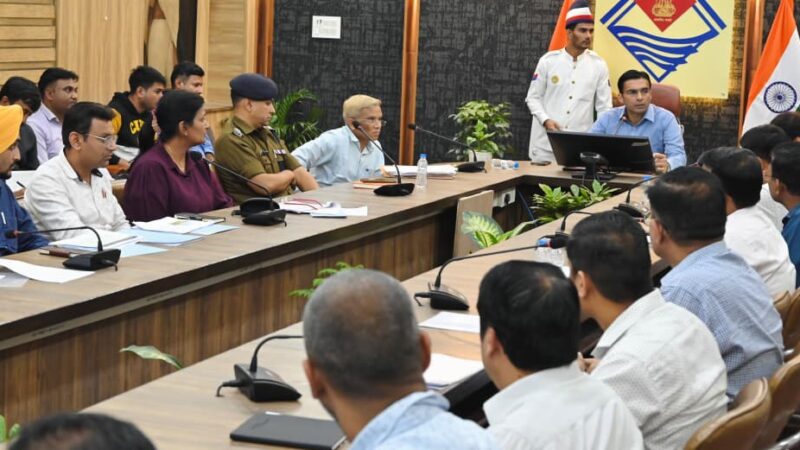 देहरादून में अब सिर्फ रात में खोदी जाएगी सड़क, जनता को परेशानी हुई तो तुरंत होगी कार्रवाई
