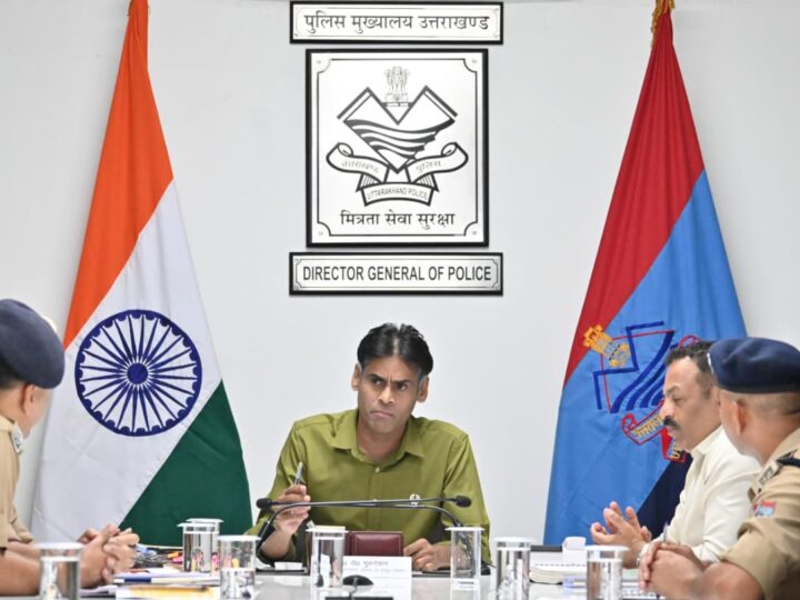 त्योहारी सीजन से पहले एडीजी वी. मुरुगेशन ने देहरादून ट्रैफिक प्लान की समीक्षा, सख्त निगरानी और अतिक्रमण हटाने के निर्देश
