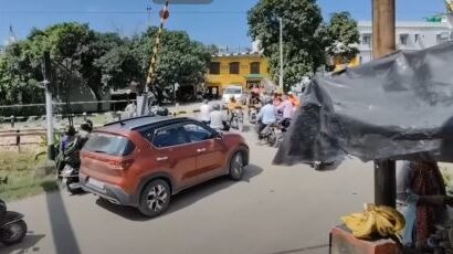 मोटाहल्दू रेलवे क्रॉसिंग का ऑटोमेटिक गेट बार-बार फेल, रोजाना लग रहा जाम