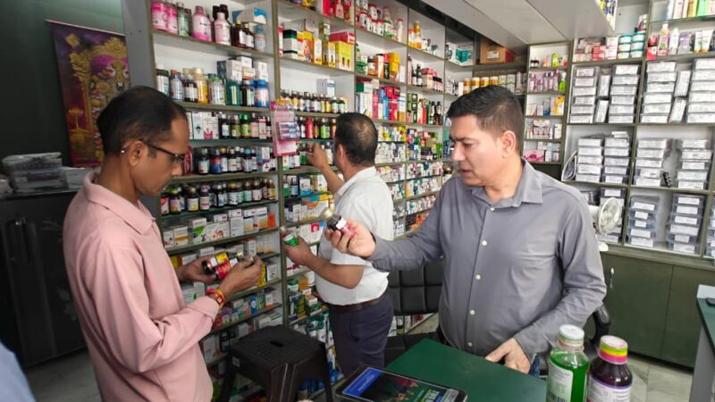 प्रतिबंधित कफ सिरप पर सख्त कार्रवाई: उत्तराखंड में एफ.डी.ए. की छापेमारी