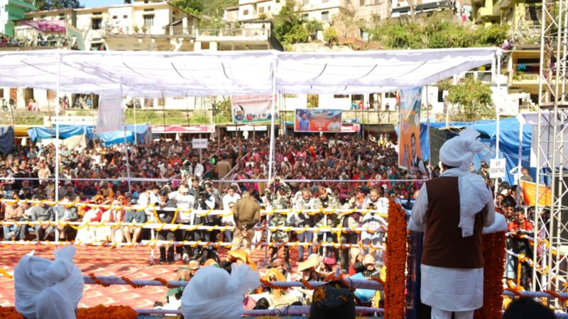जौलजीबी मेला उद्घाटन में CM धामी की बड़ी घोषणाएँ, सीमांत क्षेत्रों के लिए कई विकास परियोजनाएँ
