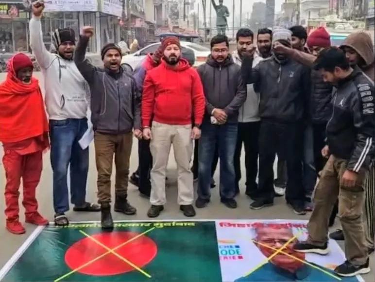 उधम सिंह नगर में बांग्लादेश विरोधी प्रदर्शन, हिंदू संगठनों ने भारत सरकार से कड़ी कार्रवाई की मांग