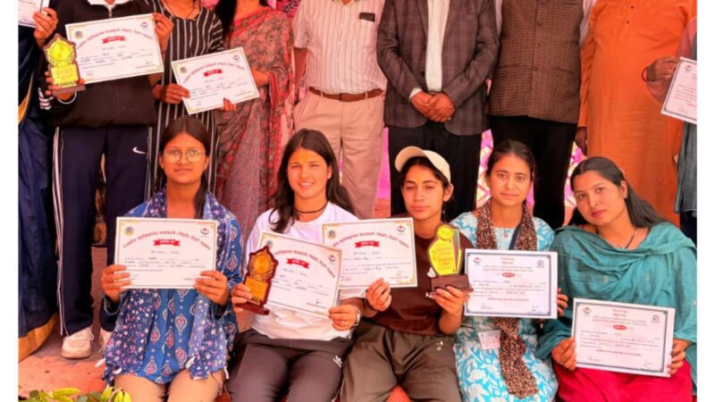 चन्द्रबदनी नैखरी परिसर में वार्षिकोत्सव का भव्य आयोजन, विद्यार्थियों ने दिखाई प्रतिभा