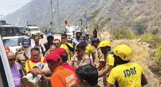 ऋषिकेश-कर्णप्रयाग हाईवे पर खाई में गिरी बाइक, असम के युवक की मौत